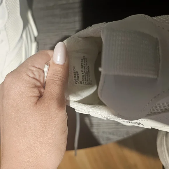 Steve Madden White Sneakers - Picture 4 of 5